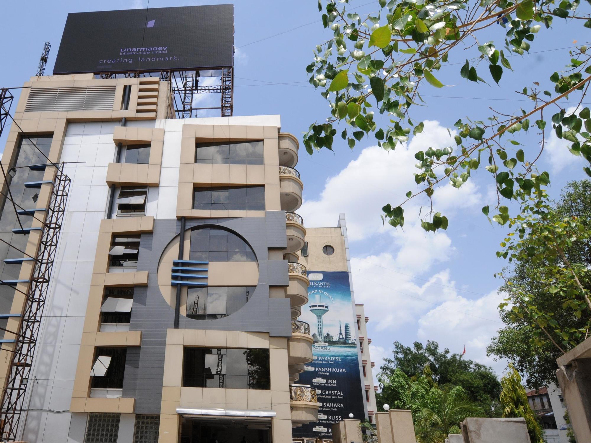 Neelkanth Paradise Hotell Ahmedabad Eksteriør bilde