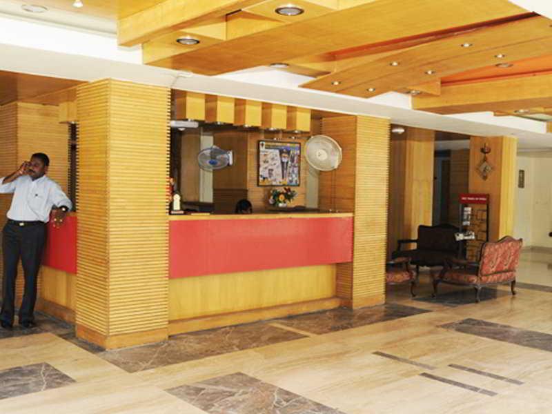 Neelkanth Paradise Hotell Ahmedabad Eksteriør bilde